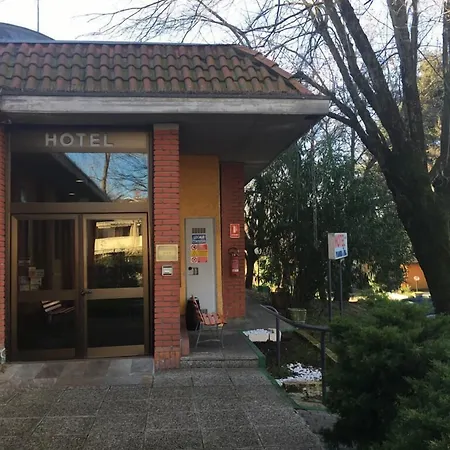 Risthotel Pianura 3* Busnago